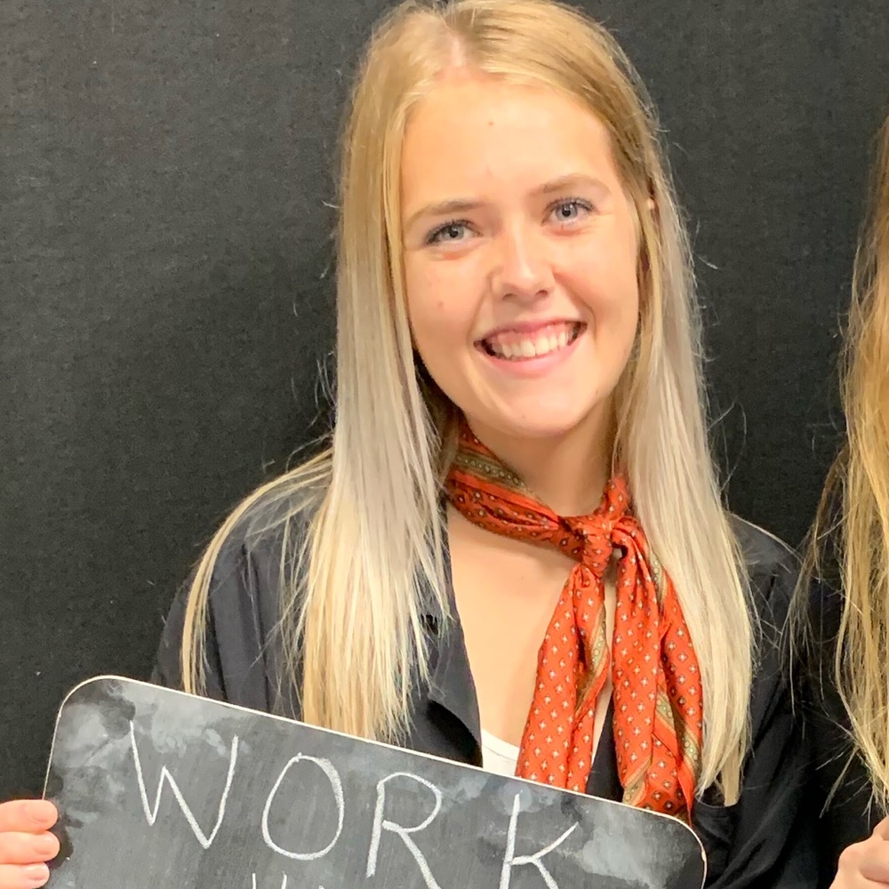 Meet your Posher, Olivia